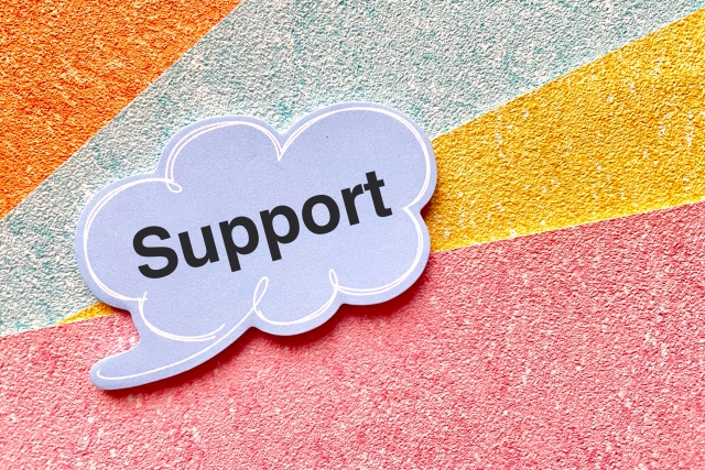 Supportと書かれた吹き出し